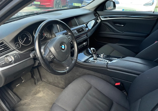 BMW Seria 5 cena 82700 przebieg: 161000, rok produkcji 2016 z Wrocław małe 742